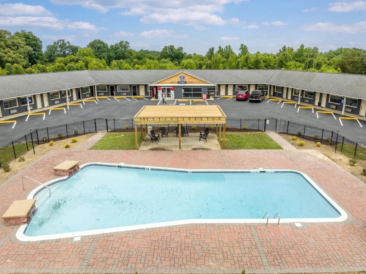 Crewe Boutique Inn Экстерьер фото